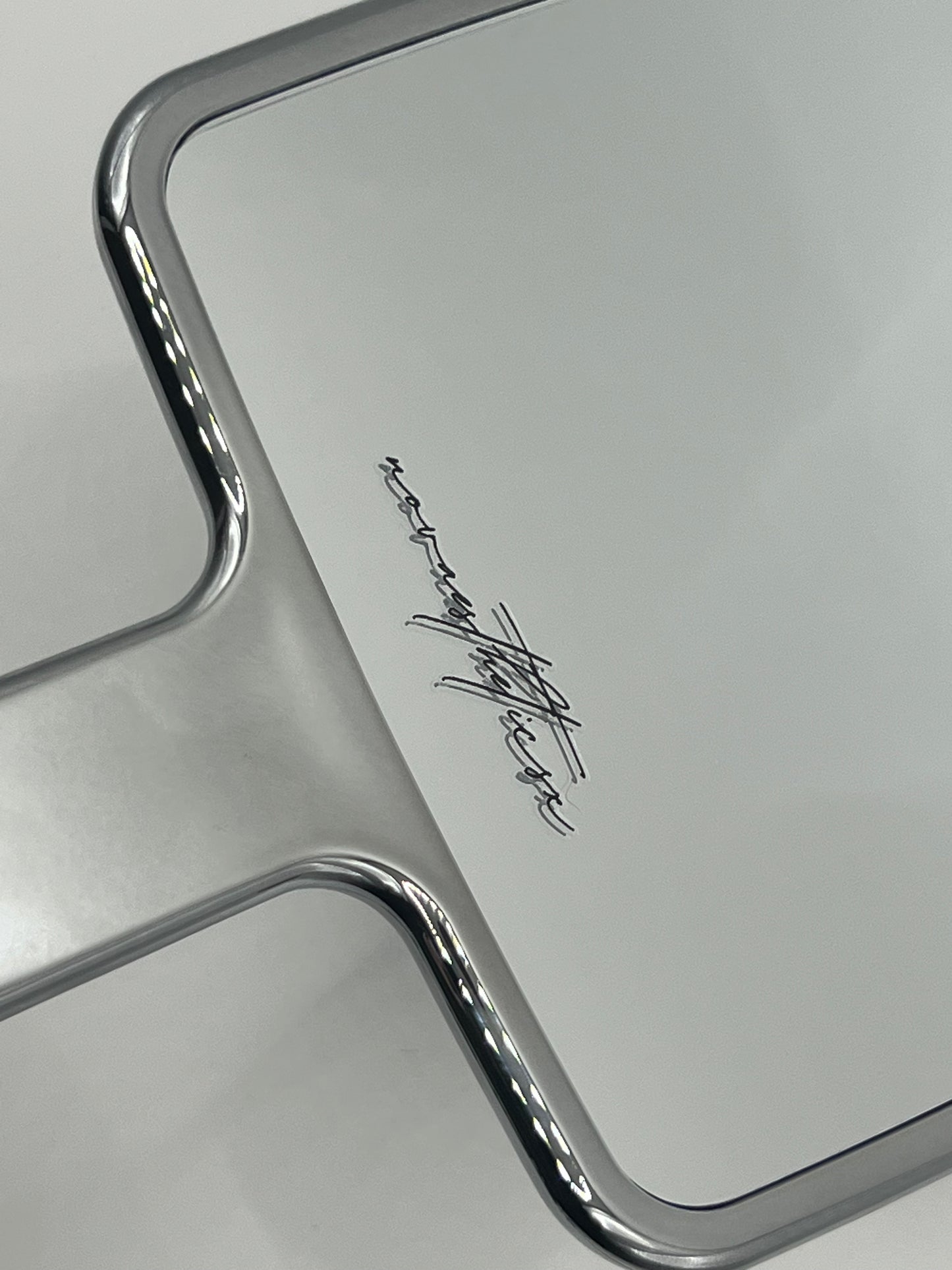 Novaestheticsx Chrome Mirror